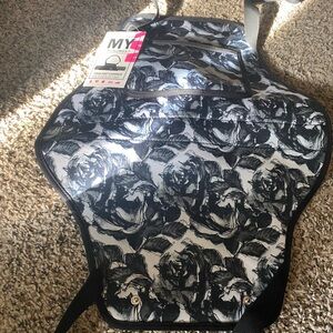 Black and White Floral Yoga Mat Carrier